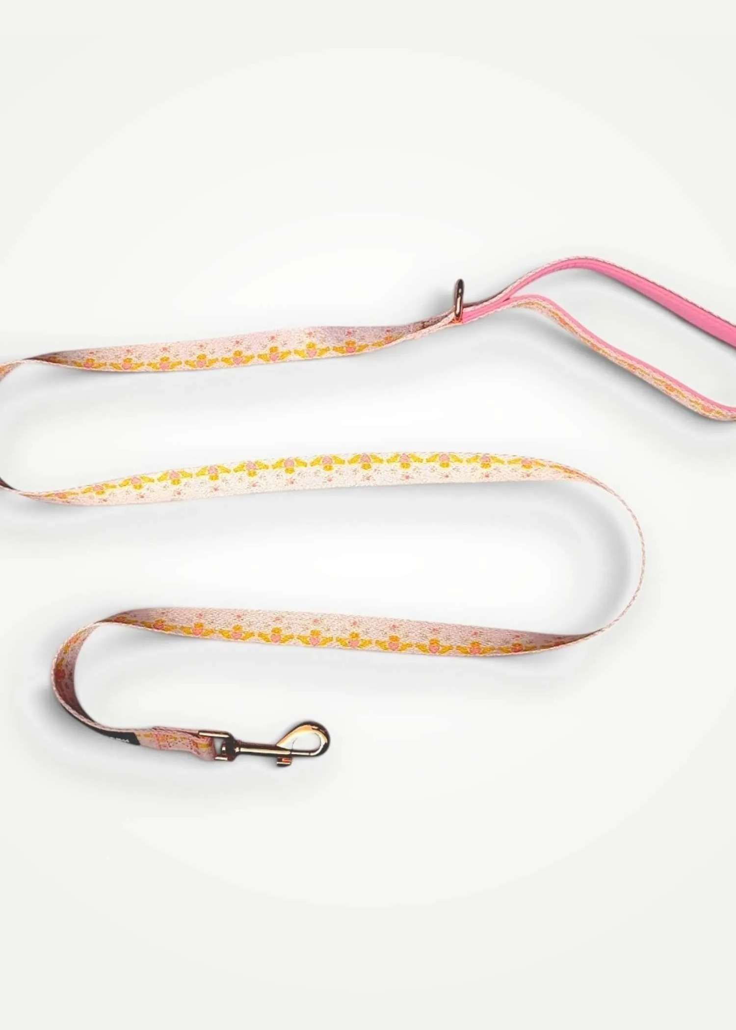 Blush Claddagh Comfort Control Lead