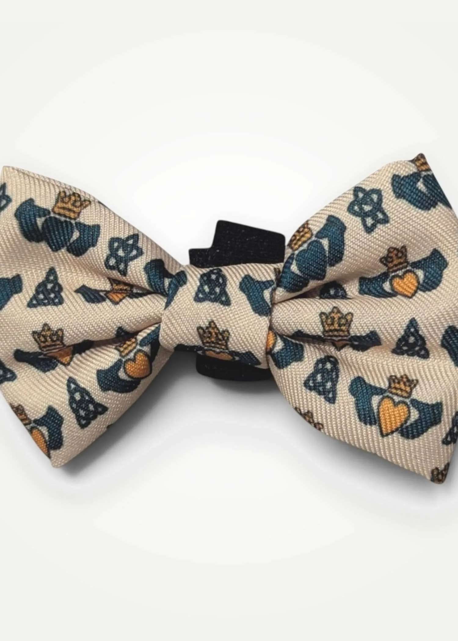 Emerald Claddagh Bowtie